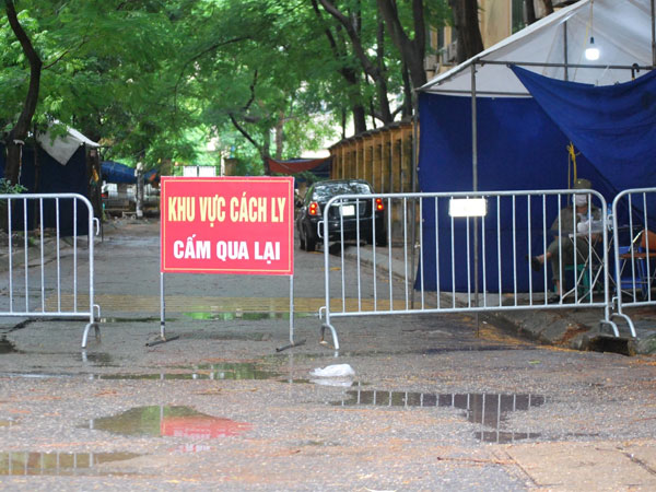 Hà Nội: Có 17 F0 sau 4 ngày, ổ dịch tại KĐT Đền Lừ II bùng phát thế nào?