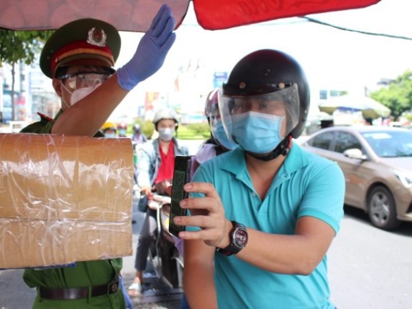 TPHCM thông tin về các nhóm đối tượng không cần giấy đi đường