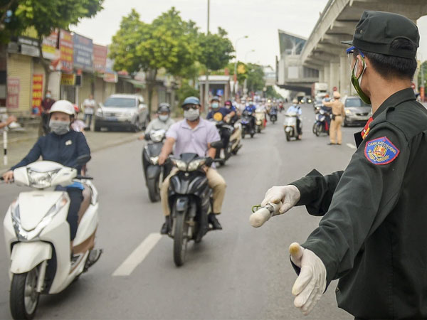 Hà Nội: 19 quận, huyện 'vùng xanh' sẽ được nới lỏng đi lại, không kiểm soát giấy đi đường
