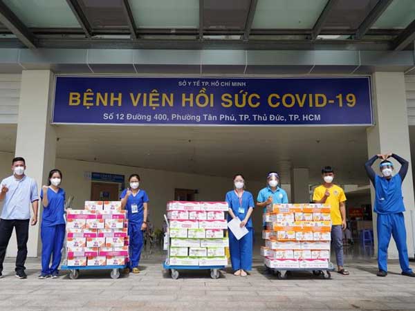 Vinamilk đóng góp hơn 95 tỷ đồng cùng chính phủ, tuyến đầu, cộng đồng chống dịch Covid-19