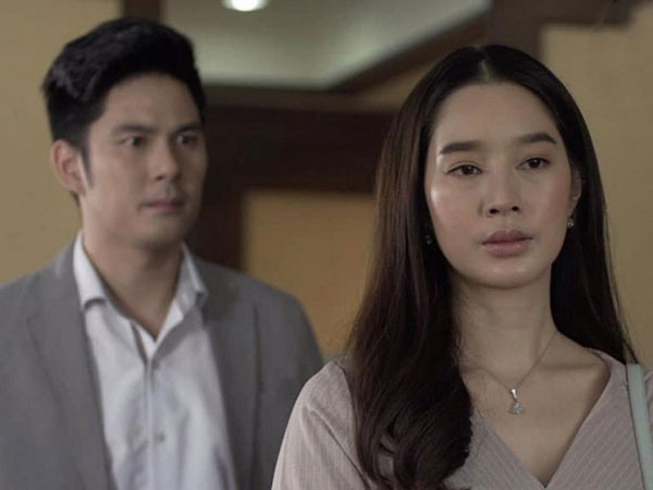 Bỏ mối tình 11 năm để yêu người mới có nhà, có xe, cô gái bị bạn trai cũ trách thực dụng nhưng dân mạng lại ủng hộ nhiệt tình