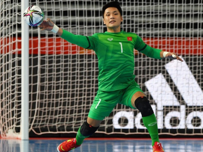FIFA trầm trồ trước 'người nhện' của Futsal Việt Nam
