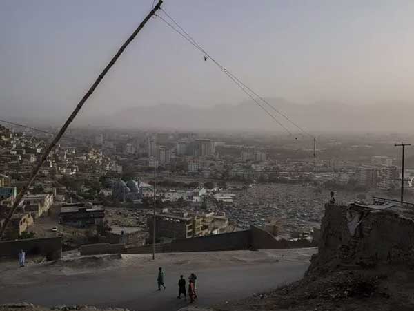 Thủ đô Kabul hứng rốc-két, Taliban đứng trước 'phép thử' khó
