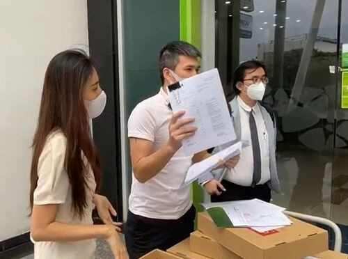 Netizen 'soi' chi tiết khó hiểu trong sao kê của Thuỷ Tiên: 2 cụ già 116 tuổi vẫn được nhận 1,5 triệu tiền trợ cấp?
