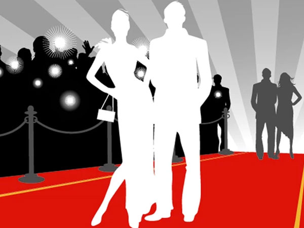 HOT: Cặp vợ chồng sao hạng A Vbiz đã có mặt ở ngân hàng để tập duyệt trước buổi livestream?