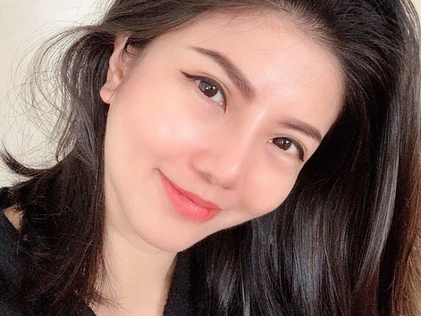 Tưởng là gái đôi mươi ai ngờ đã U50, người phụ nữ khiến hội chị em phát sốt vì trẻ thật sự, thói quen giúp trẻ lâu càng đáng học tập
