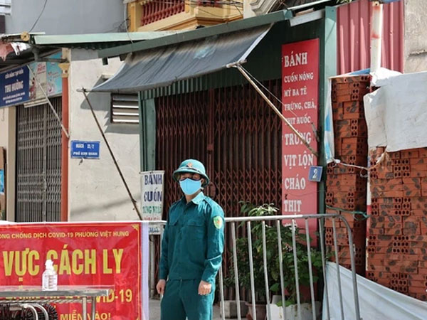 Hà Nội phong tỏa 2 khu dân cư liên quan chùm 7 F0 chưa rõ nguồn lây ở quận Long Biên