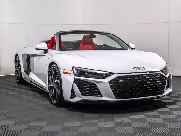 Audi R8 Spyder 2021 mà Nguyễn Quốc Cường từng quan tâm được chào giá 14 tỷ đồng, rẻ hơn nhiều so với anh em Lamborghini Huracan