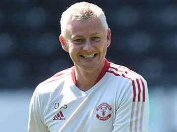 Solskjaer: 'Ai cũng nghĩ tôi sẽ mất việc'