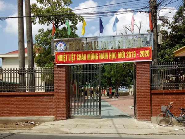 Đang bị xem xét kỷ luật, một hiệu trưởng ở Thanh Hóa được 'ưu ái; bổ nhiệm lại