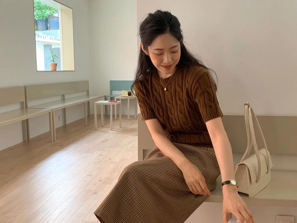 5 gam màu trang phục tôn da sáng bật tông, mặc lên còn sang xịn mịn như diện đồ hiệu
