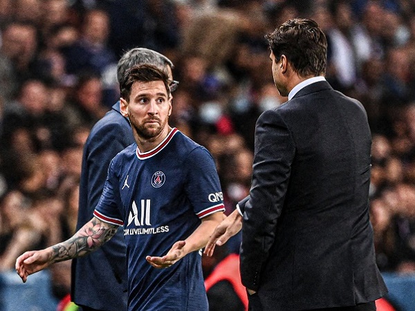 Báo chí Pháp chỉ trích Messi giữa tin đồn bị chấn thương đầu gối