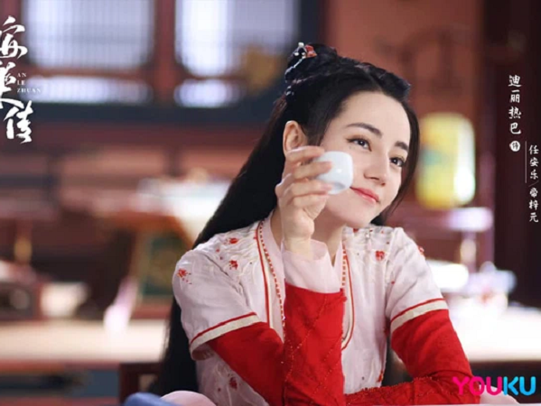 Cả chục phim Trung tung poster mừng Trung thu: Nhiệt Ba suýt bị chính mình 'dìm hàng', Cúc Tịnh Y cuối cùng cũng lột xác!
