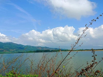 Cặp đôi 9X vừa mới đính hôn nghi nhảy đập tự tử trong đêm