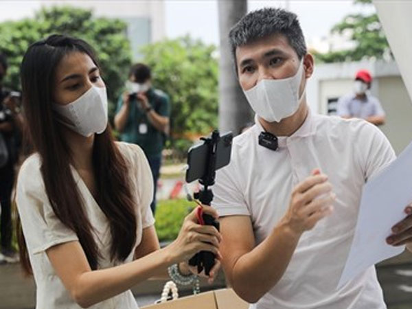Phía Thuỷ Tiên chính thức lên tiếng về vụ 'tạm khoá báo có' gây xôn xao, đưa ra bằng chứng cụ thể để minh oan!