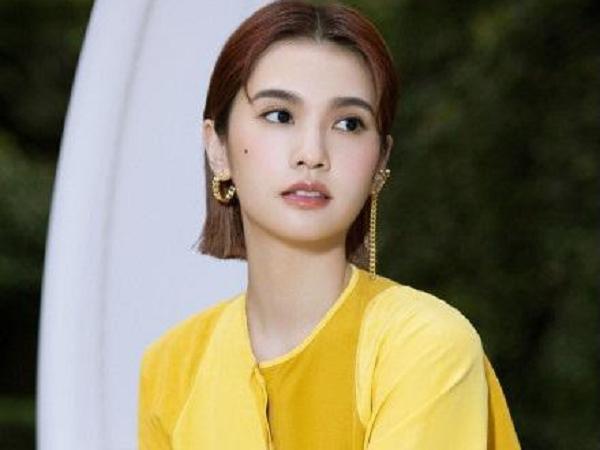 Dàn sao Hoa ngữ đọ sắc đêm Trung thu: Lưu Thi Thi hóa chị Hằng, Dương Thừa Lâm 'hack tuổi' lấn át nhan sắc đàn em