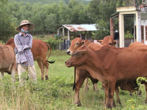 Soytiet lần đầu khoe phòng trọ sống cùng bạn gái, tiết lộ cuộc sống hiện tại