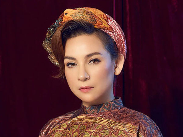 Vợ cũ Bằng Kiều đăng status khiến cư dân mạng lo lắng: Phi Nhung ơi em không được bỏ cuộc!