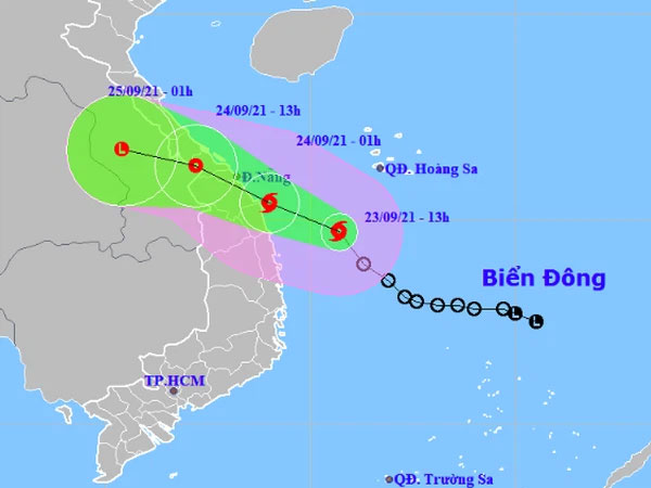 Bão số 6 giật cấp 10 di chuyển nhanh hướng vào Thừa Thiên Huế - Quảng Ngãi, các tỉnh miền Trung mưa rất to