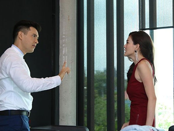 Chồng ôm hết tài sản ly hôn, nửa năm sau tôi khóc nghẹn nhìn sân nhà chồng cũ