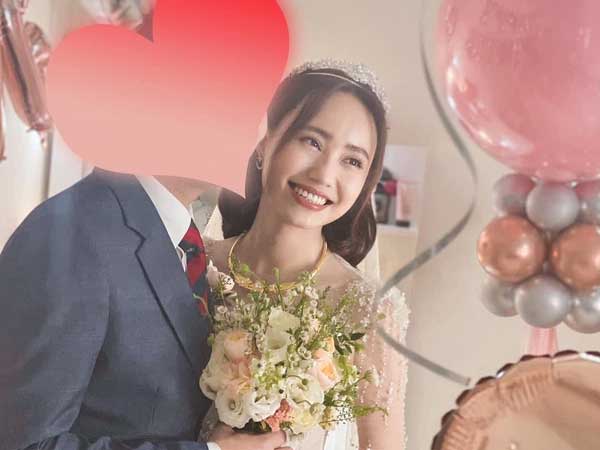 MC xinh đẹp của VTV vừa làm lễ ăn hỏi ngay khi Hà Nội nới lỏng giãn cách