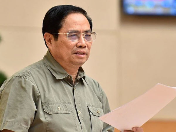 Thủ tướng yêu cầu chấn chỉnh, không để tụ tập đông người nơi công cộng