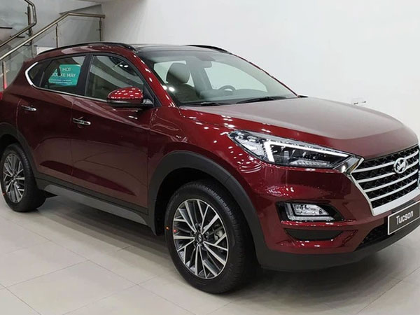 Hyundai Tucson giảm giá gần 100 triệu đồng tại đại lý: Giá thấp nhất từ trước tới nay, động thái dọn kho đón phiên bản mới