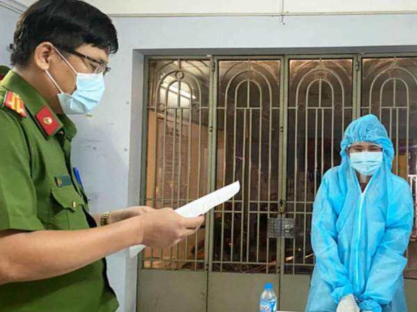 Con đánh cha tử vong vì… đi vệ sinh nhưng rửa tay trong thùng nước