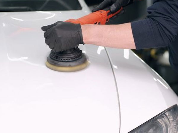Ba bước để tự đánh bóng ‘xế cưng’ đúng cách tại nhà