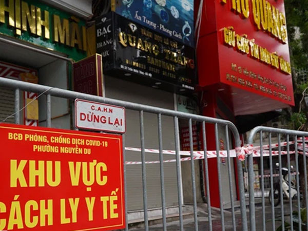 Hà Nội: F0 trên phố Trần Nhân Tông tử vong trong đêm, xét nghiệm dương tính, không rõ nguồn lây