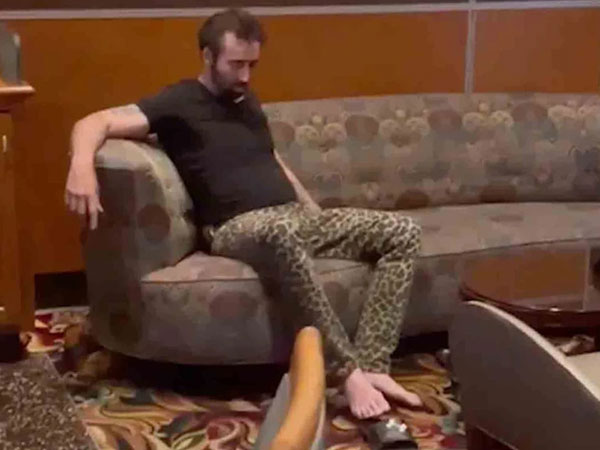 Nicolas Cage say xỉn, gây gổ trong bar