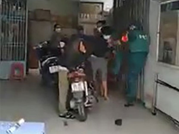 Thông tin vụ ‘đi lãnh 1,5 triệu bị dân quân đánh hội đồng’ ở Bình Tân