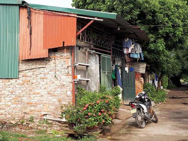 Mua đất không sổ đỏ, đôi vợ chồng 'ngậm đắng nuốt cay' vì lời hứa của chủ nhà: 'Đất này nếu làm được sổ đỏ giá gấp 3 lần'