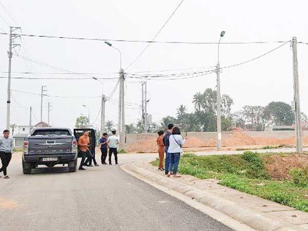 Đấu giá đất 'trên trời', NĐT bỏ 46 lô đất ở vùng quê Thanh Hoá, chấp nhận mất tiền tỉ vì không thể 'lướt' cọc khi đất xì hơi
