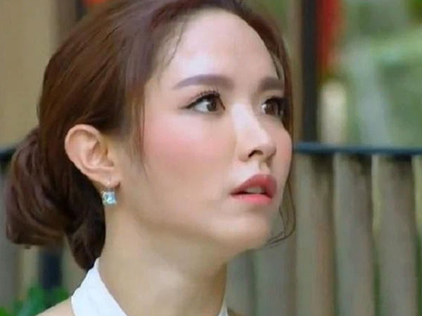 Lén lắp camera trong nhà, tôi bật ngửa khi chứng kiến hành động tày đình của chị chồng