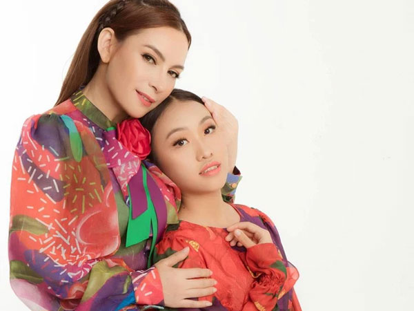 Phỏng vấn con gái Phi Nhung: 'Em có học bổng nhưng không thể khoe với mẹ, thấy mẹ đau đớn mà bất lực, xót xa'
