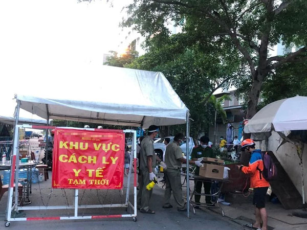 TP.HCM: Xác minh tố cáo cán bộ chốt kiểm dịch 'bắt xe rồi yêu cầu chuyển khoản 3 triệu'