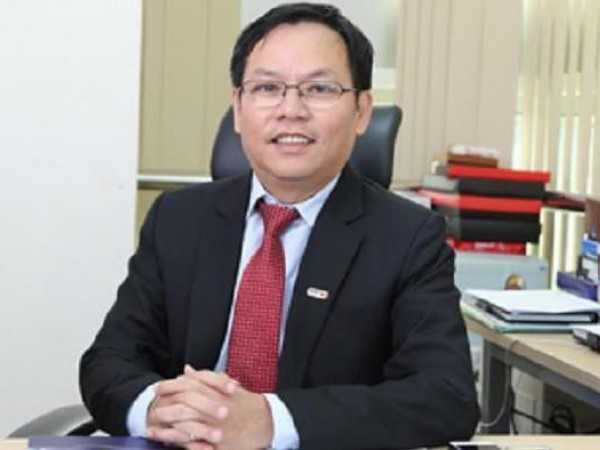 Vợ hờ một cán bộ công an 'bán' tài liệu mật cho cựu Chủ tịch Saigon Co.op