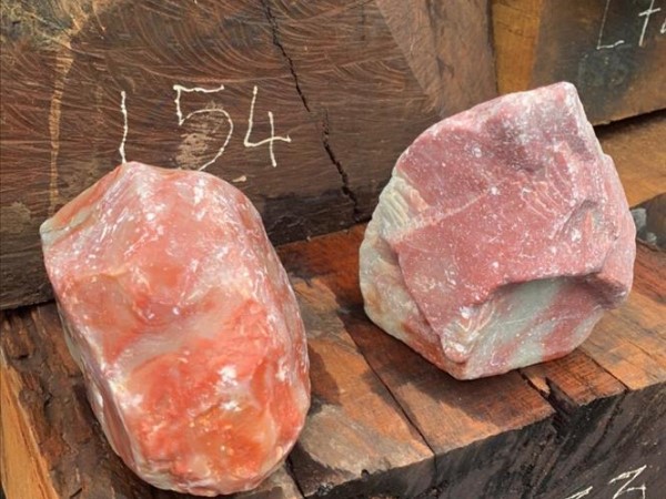 Phát hiện vụ buôn lậu gỗ, đá quý trị giá 29 tỷ đồng từ Lào về Việt Nam