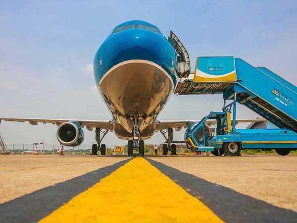 Khẩn cấp cứu các hãng hàng không