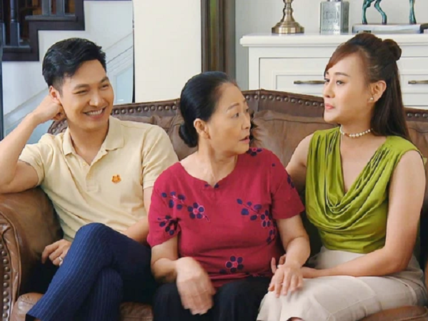 Hương vị tình thân: Đắp toàn đồ hiệu, Nam vẫn bị chê mặc xấu, già hơn mẹ chồng, ai đang cố tình chơi xấu Phương Oanh?