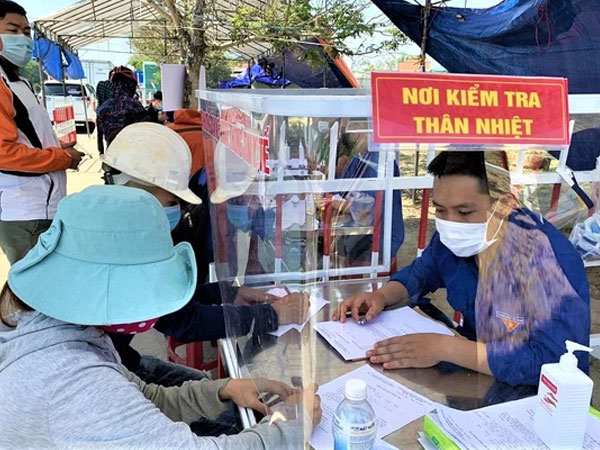 Quảng Nam cho phép những ai được về từ Đà Nẵng và phải cách ly như thế nào?