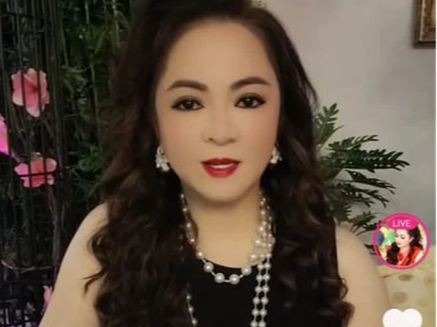 Bà Phương Hằng phát ngôn gây tranh cãi: 'Tại sao có những người mắc COVID-19 lại khỏi, có người lại mất? Vì những người đó có nghiệp'