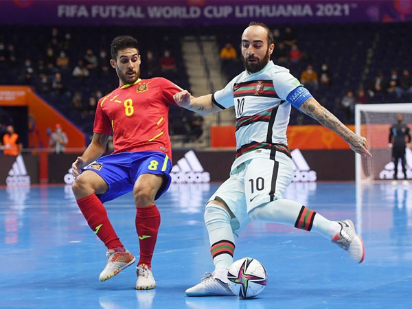 Xác định 2 cặp đấu vòng bán kết World Cup Futsal 2021