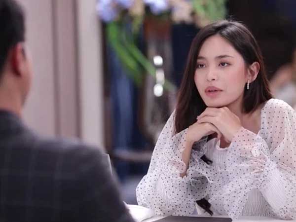 Chồng giao làm 4 mâm cỗ còn dặn 'không xong đừng trách',  hôm sau nhìn sự việc khác thường diễn ra trong bếp mà anh ta 'vã mồ hôi'