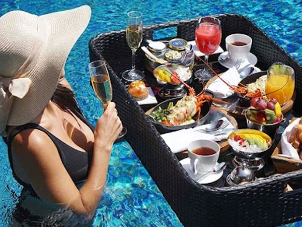Sở hữu khối tài sản khổng lồ, thừa sức chi trả mọi thứ trên đời - vì sao giới siêu giàu vẫn dùng thẻ tín dụng?