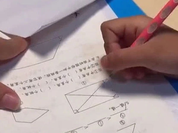Con gái nói hình chữ nhật chỉ có 1 góc vuông, nguyên nhân 'khó đỡ' làm mẹ bất lực phải gọi cô giáo, dân mạng cười đau bụng đồng cảm