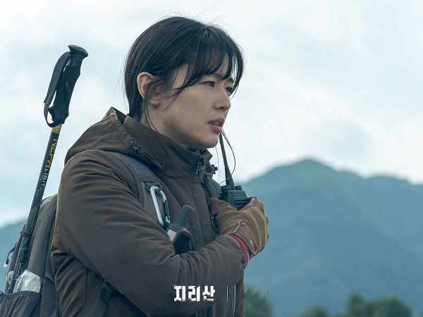 NSX tung loạt ảnh gai góc của 'mợ chảnh' Jeon Ji Hyun trong phim mới sắp lên sóng