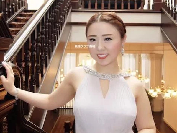 Mỹ nữ Nhật Bản kiếm hơn 600 tỷ đồng mỗi năm không lấy chồng với phát ngôn gây chú ý: Chỉ có tiền và chó mới không phản bội mình!