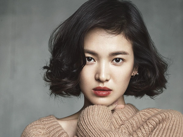 Kiểu tóc ngắn gây khó dễ cho nhan sắc của Song Hye Kyo: Lúc thì già đanh, khi lại sang trọng ngút ngàn